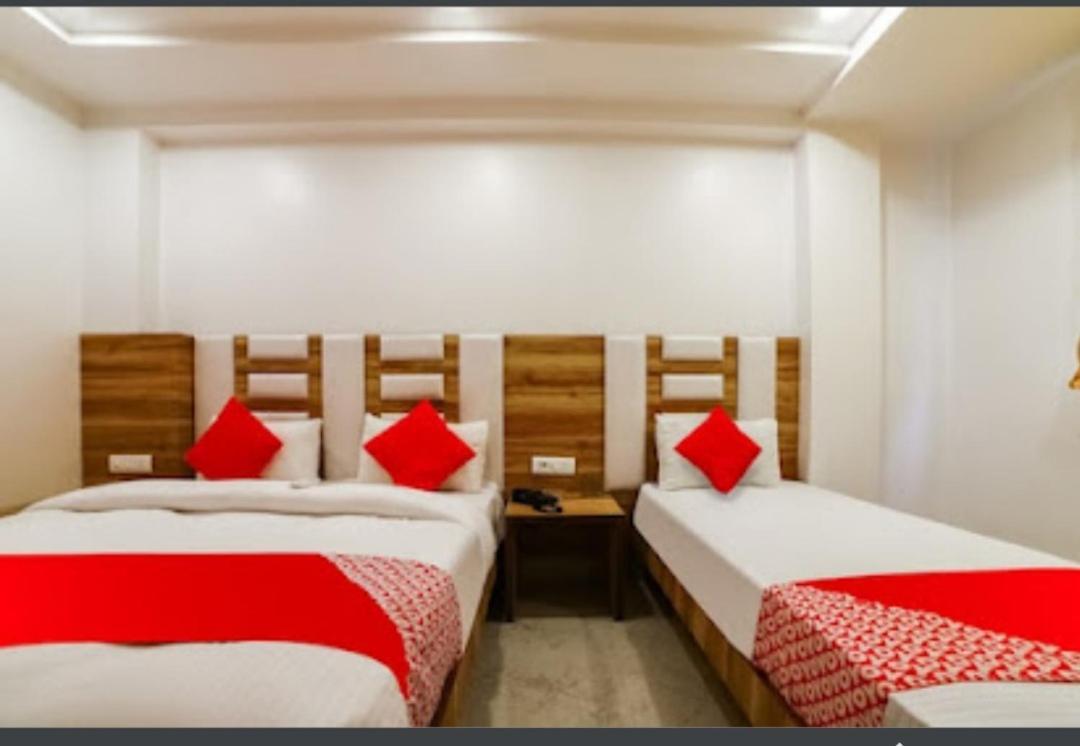 Hotel Awesome International Ню Делхи Екстериор снимка