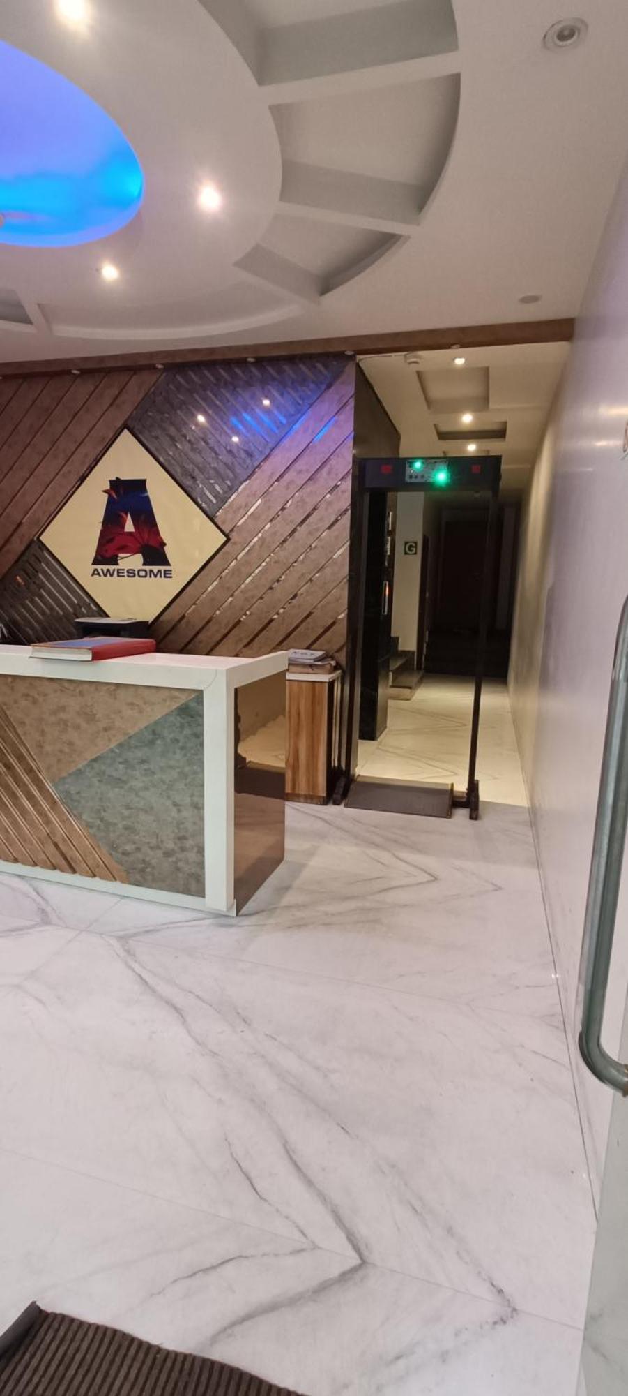 Hotel Awesome International Ню Делхи Екстериор снимка