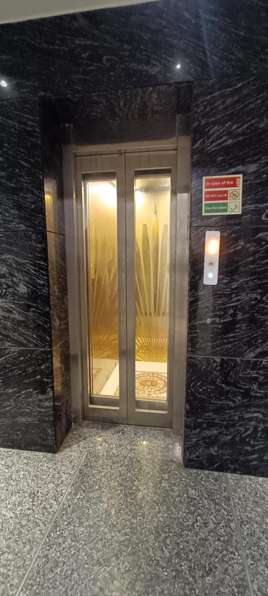 Hotel Awesome International Ню Делхи Екстериор снимка